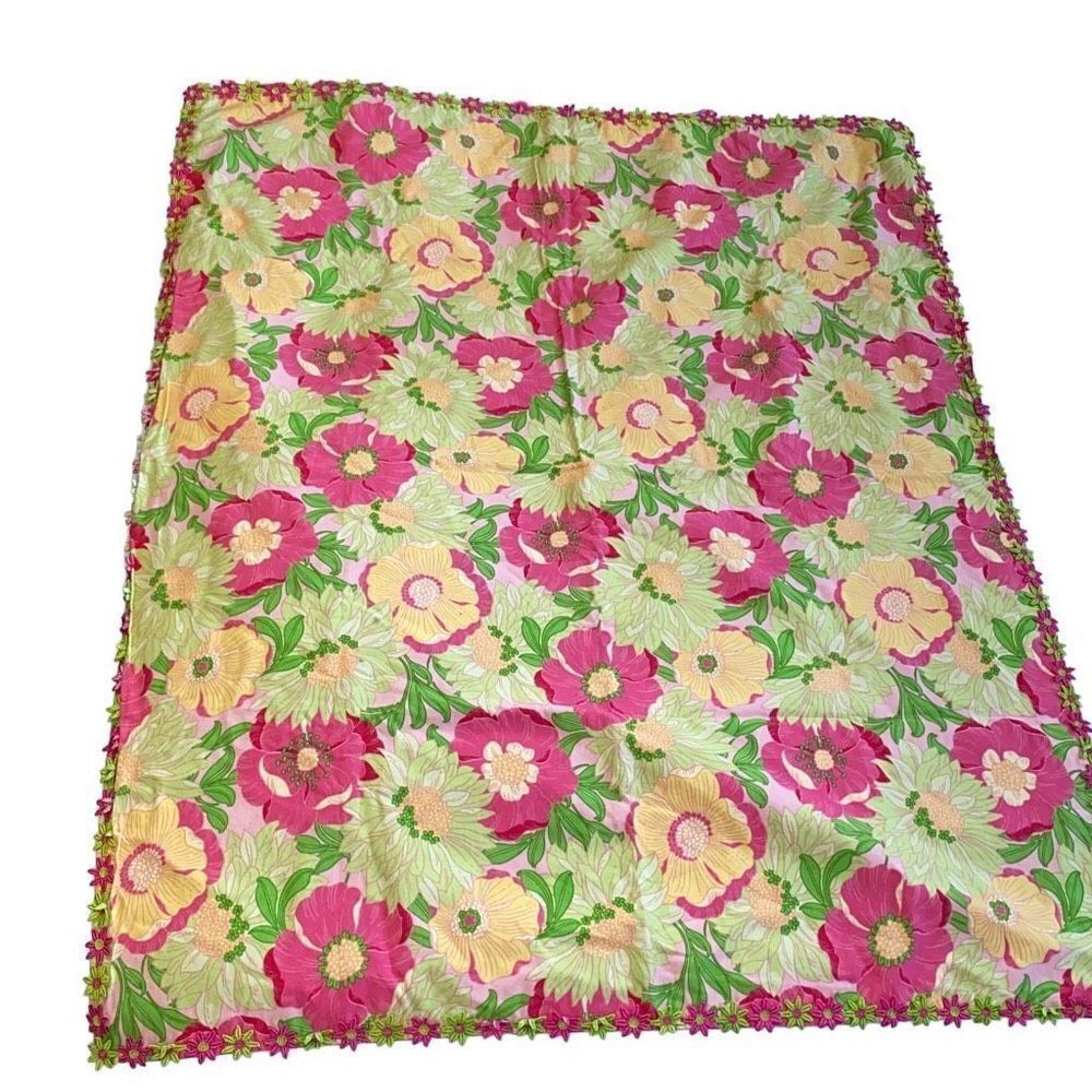 Vintage 33x42 EUC OOAK Vintage 60s Floral Pink And Green Handmade Small Throw Or